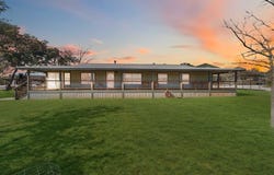 165 Mari-B, Center Point, TX 78010