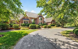 14260 Oakbrook Court, Carmel, IN 46033