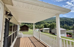 44 Fifth Street, Hendricks, WV 26271