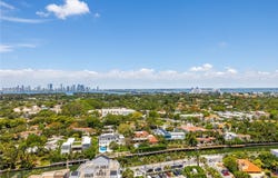 2655 Collins Ave, Miami Beach, FL 33140