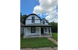 315 W 3rd Avenue, Garnett, KS 66032
