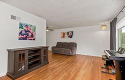 903 NE 67th Place, Gladstone, MO 64118