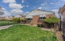 4541 S Laporte Avenue, Chicago, IL 60638