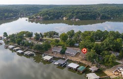 801 Applewood Drive, Edwards, MO 65326