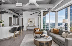 1 E LEXINGTON Avenue, Phoenix, AZ 85012