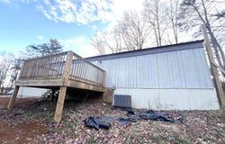 166 Maynard Ave, Jamestown, TN 38556