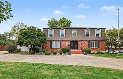 4950 Parish Drive, Roeland Park, KS 66205