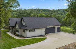 102 W Crossfox Trail, Camdenton, MO 65020