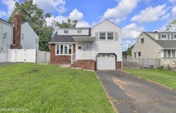 4 Carter Place, Parlin, NJ 08859