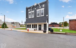 1530 S A Street, Elwood, IN 46036