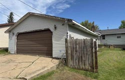 409 6th St SW, Chisholm, MN 55719
