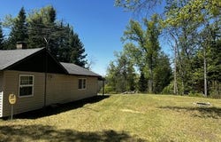 866 Ridge Trail, Mio, MI 48647
