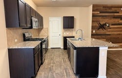 226 Hess Dr, Kyle, TX 78640