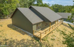 802 E Maness Street, Anderson, MO 64831