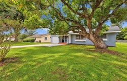 65 COMMUNITY Drive, DEBARY, FL 32713