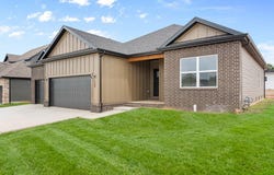1448 N Carter Way, Republic, MO 65738