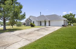 10 Trace Drive, McHenry, MS 39561