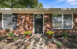 3901 Tally Ho Ct, Louisville, KY 40299
