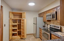 303 E Partridge Avenue, Independence, MO 64055
