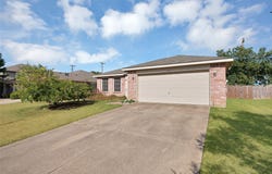 112 Blackforest Road, Krum, TX 76249