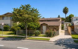 13444 Burbank Blvd, Sherman Oaks, CA 91401