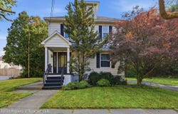 711 Pine Street, Mayfield, PA 18433