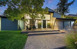 65 Bates Blvd, Orinda, CA 94563