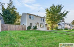 29 Windsor Drive, East Brunswick, NJ 08816