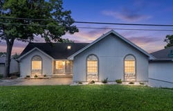 21222 County Road 295, Hermitage, MO 65668