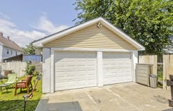 34 E School St, West Springfield, MA 01089