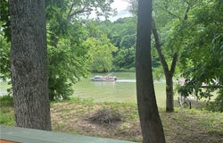 270 Foggy Bottom Road, Roach, MO 65787