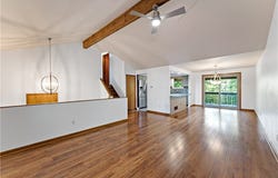 5162 Lantern Hill Dr, Whitehall, PA 15236