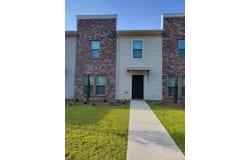 5061 Peach Dr, Pace, FL 32571