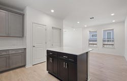 424 Treadwell Ln, Kyle, TX 78640