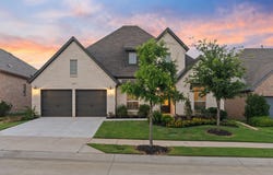 9421 Excursion Drive, Oak Point, TX 75068