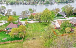 9019 Bellvue Drive, Plattsmouth, NE 68048