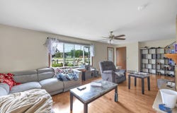 127 W CAPITOL Drive, APPLETON, WI 54911