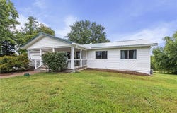 10465 N Highway, Orrick, MO 64077
