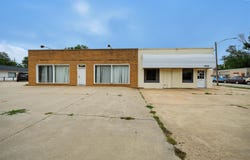 1021 S Main St, McPherson, KS 67460