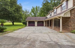 107 Stevenson, Laurel-County, MS 39443