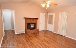 6521 E Farley Drive, Olive Branch, MS 38654