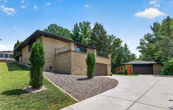 1472 Bridgeview Avenue, Eagan, MN 55121
