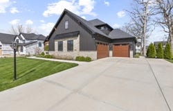 9609 Tall Grass Trail, St. John, IN 46373