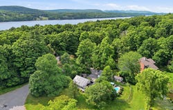 2 Maple Lane, Hyde Park, NY 12538