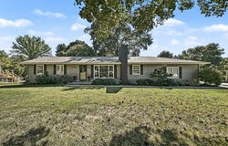 10035 W 55th St, Merriam, KS 66203