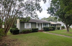 722 E IVY Drive, SEAFORD, DE 19973