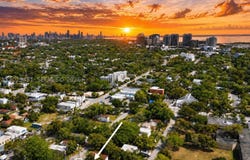 3828 Washington Ave, Miami, FL 33133