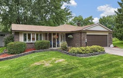 333 Dellfield Way, Gahanna, OH 43230