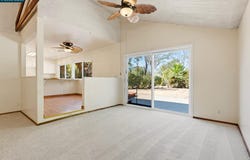 907 Lyon Ct, Concord, CA 94518