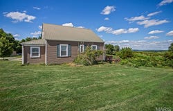 1148 Ridge, Golden Eagle, IL 62036